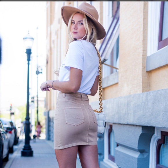 By Egreis Eli Skirt - Picture 3 of 6